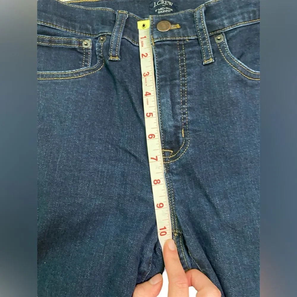 J. Crew Dark Wash 9 Inch Mid Rise Skinny Jeans